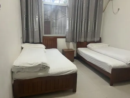 Yuhang Convenience Hotel Отели рядом с достопримечательностью «Tomb of Zhang Qian»