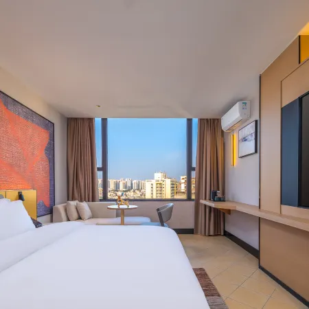Aili Wisdom Hotel (Haikou Friendship Commercial Plaza Qilou Old Street Branch)
