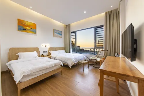 Nanyuewan Homestay, Antarctic Village, Jiaowei Township, Xuwen County - Beach