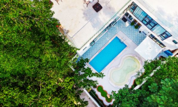 Qingchengshan Huajun Holiday Villa (Qianshan High-speed Railway Station)