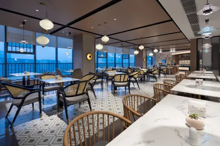 Mr. Whale Hotel Отели рядом с достопримечательностью «Hunan First Normal University»