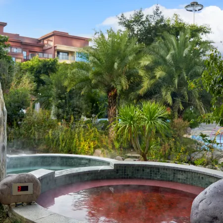 Yuankun Hot Spring Hotel
