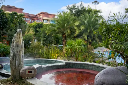 Yuankun Hot Spring Hotel