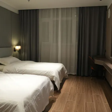 Dehui Qiantang Elegant Restaurant Business Hotel