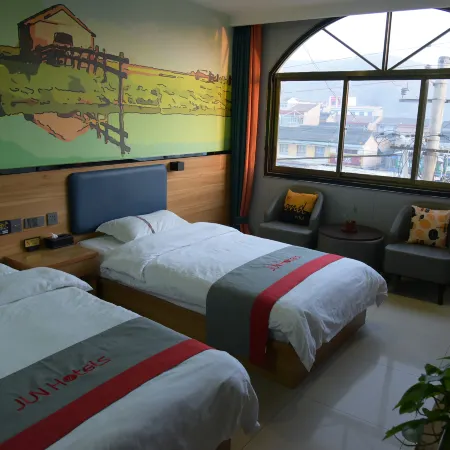 Junyi Chain Hotel (Junan Lixian Yanguanzhen Branch)