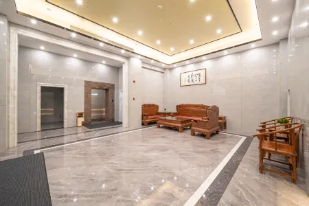 Wufeng Hotel (Heshan Hecheng Avenue Fumao Plaza)