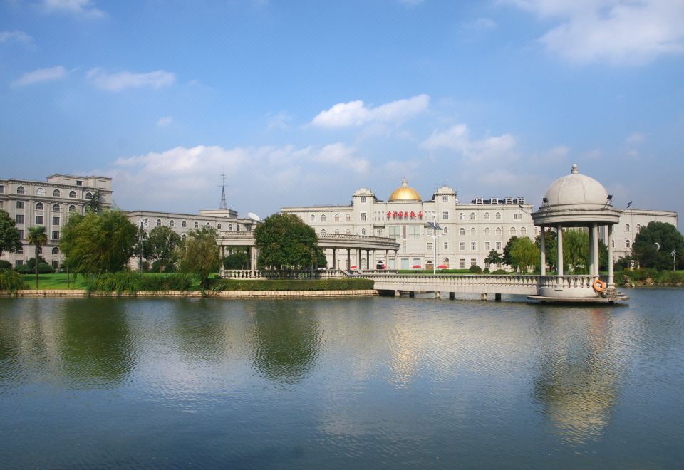 Yixing Fremont InnOver view