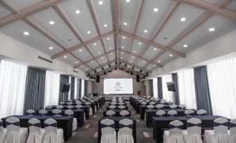 Cangxi Backgammon Business Hotel