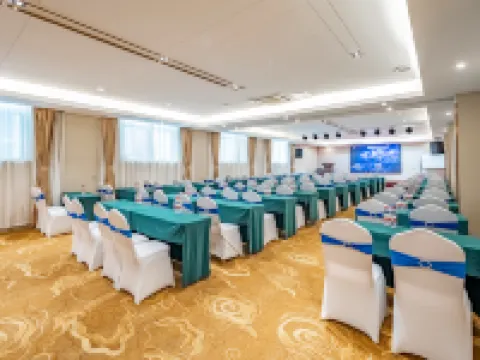 Vienna Hotel (Baoding Gaobeidian Baigou New City, Aerospace Hospital Friendship Road Branch) Hotels in Gaobeidian