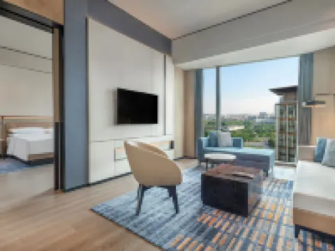 포 포인트 바이 쉐라톤 광저우, 바이윈 광저우 호텔