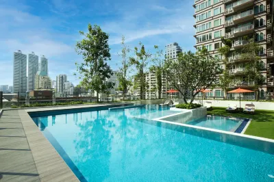 SILQ Hotel & Residence Hotel in zona The Lotus