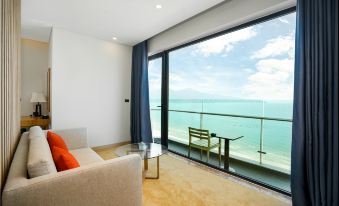 Sala Danang Beach Hotel