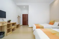 Jiaxin Holiday Hotel (Yishui Lake Taihang Water Town)