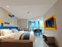 7Days Inn Hotel (Xiaogan Dawu Caifu Square)