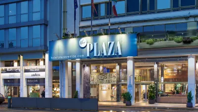 Hotel Plaza Venice Отели рядом с достопримечательностью «Палаццо деи Камерлинги»