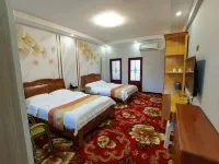 Xianglong Hotel Hotels in Lhünzê