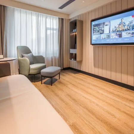 HanTing Hotel (Akesu Airport)