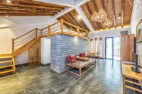 Aoshan stone house Hotels in Taibai