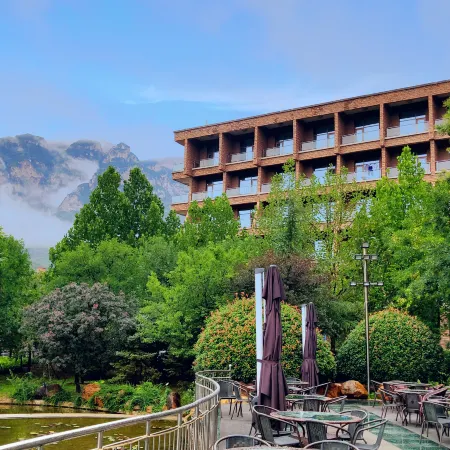 Tiantai Yunjie International Hotel