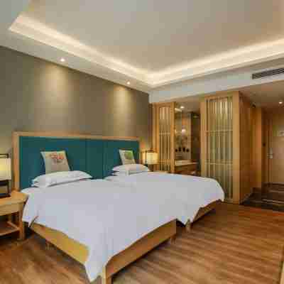 Art Zhenyuan Vacation Hotel Rooms