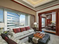 Conrad Hong Kong Hotels near Central District