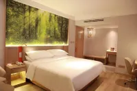 Vienna 3 Best Hotel (Xinyi Railway Station)