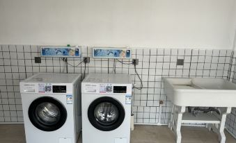 Z Era Youth Apartment