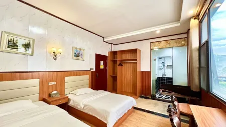 Lingchuan Four Seasons View Hotel (Daxu Ancient Town) Отели рядом с достопримечательностью «Li River Craftsman Village»