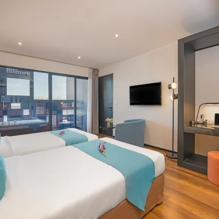 The Code Hotel & Spa Da Nang Отели рядом с достопримечательностью «Son Tra Penisula»