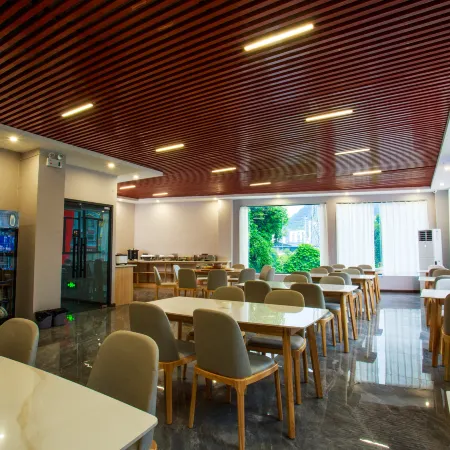 Hekou Muge Selected Hotel