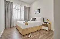 RichLane Residences (Managed by Oakwood Residence) Các khách sạn gần TTTM Satra Đường Phạm Hùng