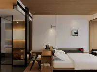 Tangtang Hotel Hotels near Lianhu