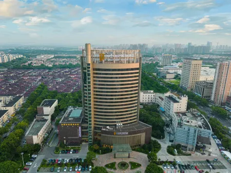 Jin Jiang International Hotel Taicang Отели рядом с достопримечательностью «Former Residence of Zhang Pu»