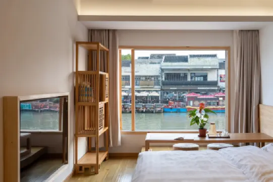 Floral Hotel · Dongjing hotel Hotels near Zhujiajiao Station