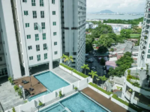 Georgetown Penang Family 2BR Seaview Suite Hotels in Jelutong
