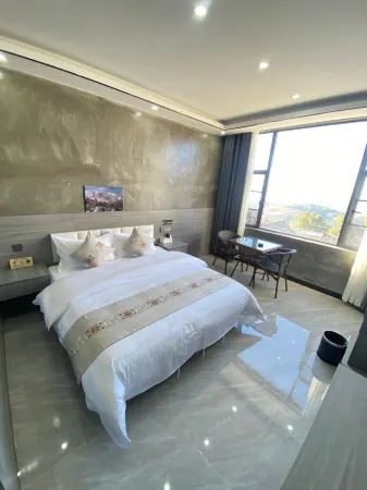 Lijingyuan Hotel, Red Land Town, Kunming Отели рядом с достопримечательностью «Dongchuan Red Land»