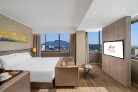 Homeinn Plus Hotel (Guilin Railway Station Xiangbishan Park)