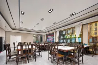 Basu Maishi Light Residence Hotel