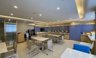 Jinjiang Inn select wuxi nanchang street huaqing bridge subway station hotel - Housity