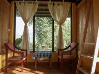 Sapa Ta Van Desi House - Mountain View & Hiking Tours Hotels near Sa Pa Sha