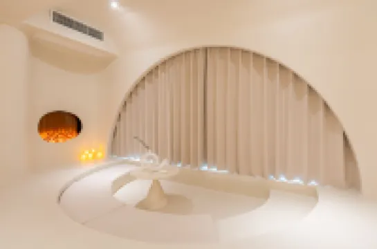 Moon· Guang Jiangjing Guest House (Jiefangbei Hongyadong Branch)