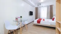 RedDoorz Plus @ Cuarto Verde Staycation - 2-Star