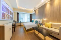 Koala Hotel (Jinan Shimao Tianyue Railway Station North Square Branch) - parking