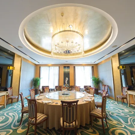 South Lake Hotel