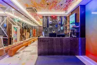 Meisu Melatin Art Hotel (Wuhu Pedestrian Street Jinghu Park Branch)