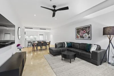 Waterfront Melbourne Apartments Hotels near Fossil South Wharf