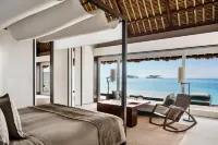 Cheval Blanc Randheli Maldives - Pools