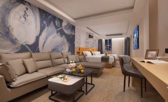 Landis Hotel (Guangzhou Chenjiaxuan Metro Station Xihua Road)