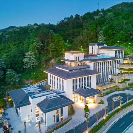 Moonlight Inn Resort Hotel