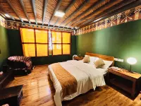 Lhasa Bakuoyin Cultural Hotel (Jokhang Temple Barkhor Street)